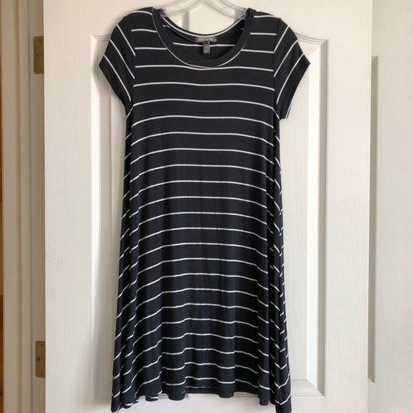 Billabong Dresses & Skirts - Billabong Foley Tee Dress